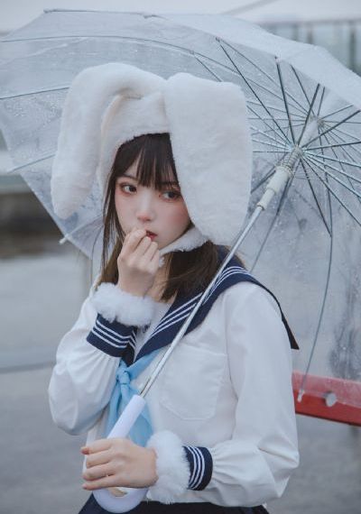 曰批免费视频播放免费观看网站_720电影免费在线