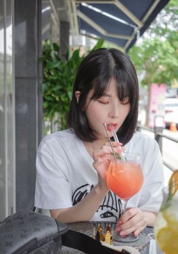 99女厕所偷拍小视频_BD英语免费观看最新