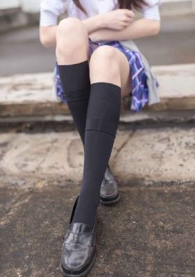 黑丝久久_4K手机在线看