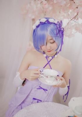 久久精品日产第一区二区_1080BD在线观看
